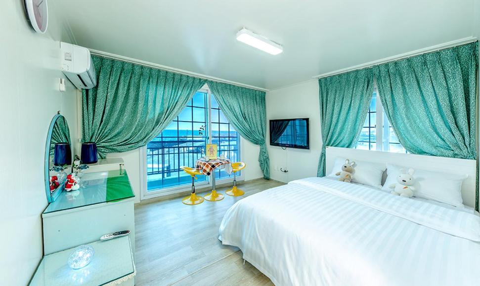 Jeju Sea Palace Pension מראה חיצוני תמונה